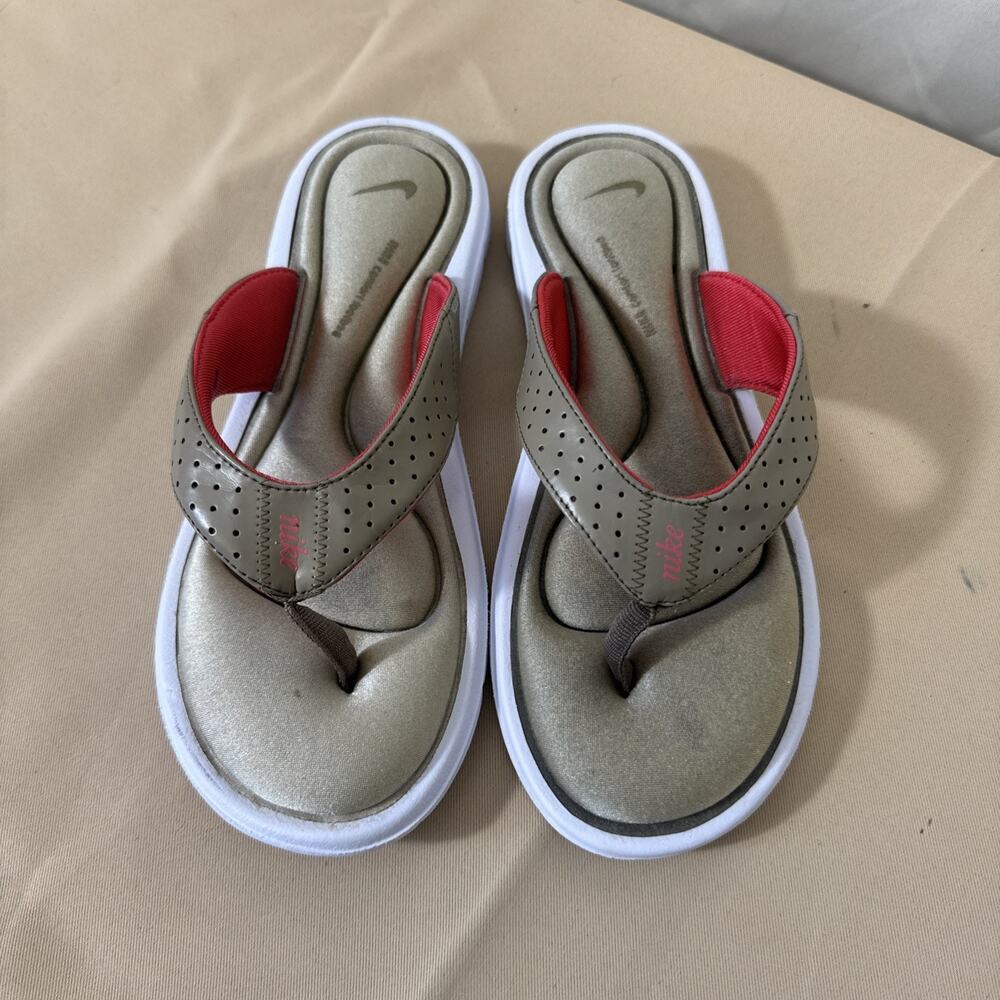 Nike Comfort Footbed Gold Thong Sandal Flip Flop Womens Size 8 Sandals 354925